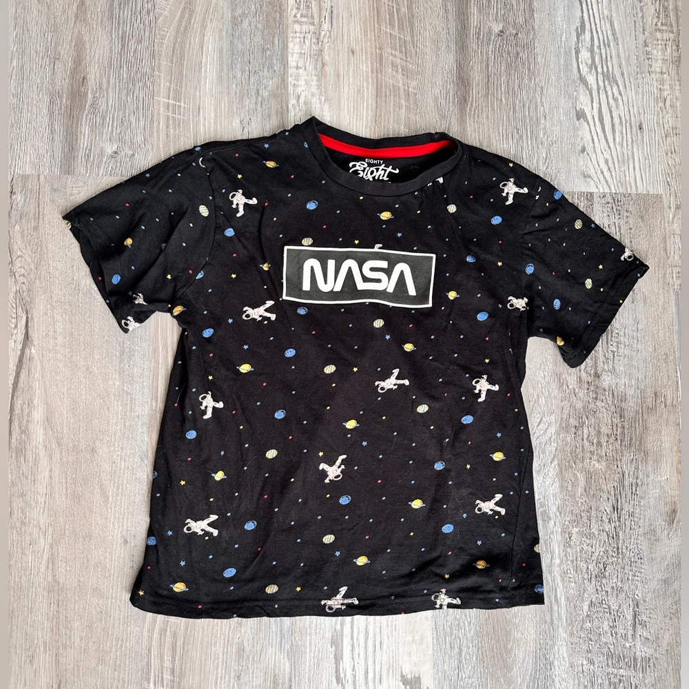 Space T-shirt size 14